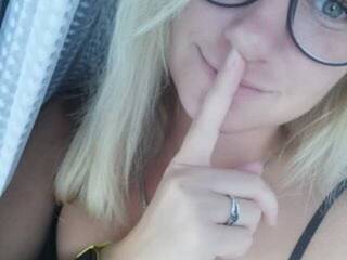 Эротикалық бейне чат -PrettyJulia-