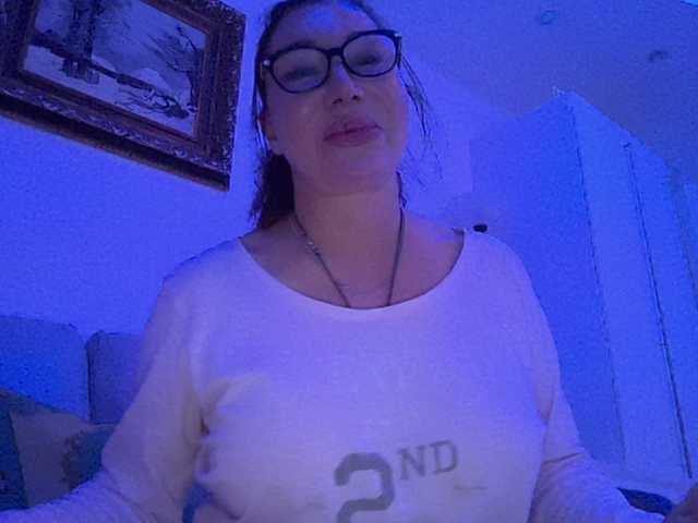 Трансляцияның скриншоттары A-Aurora