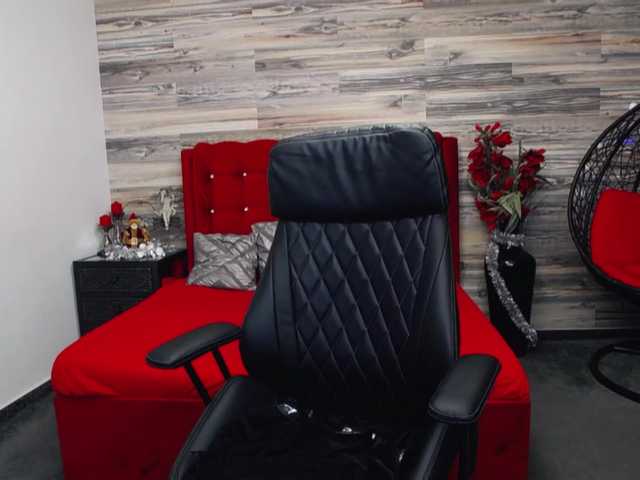 Трансляцияның скриншоттары AbbyBones