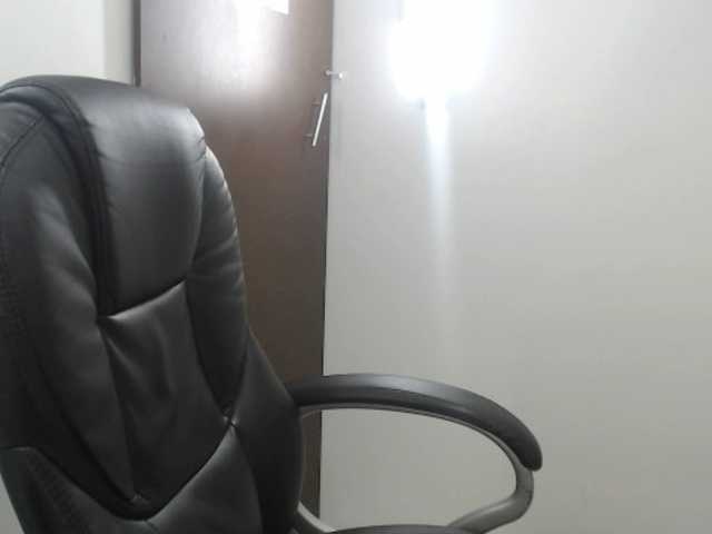 Трансляцияның скриншоттары AdelePaterson