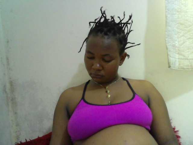 Трансляцияның скриншоттары africanqueen2