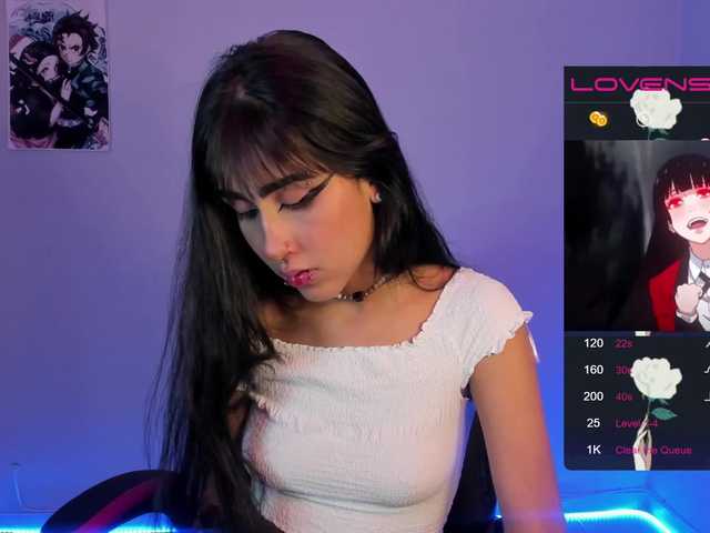 Трансляцияның скриншоттары AggathaLee