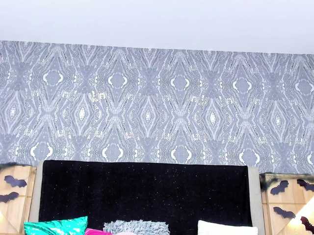 Трансляцияның скриншоттары AkashaLee