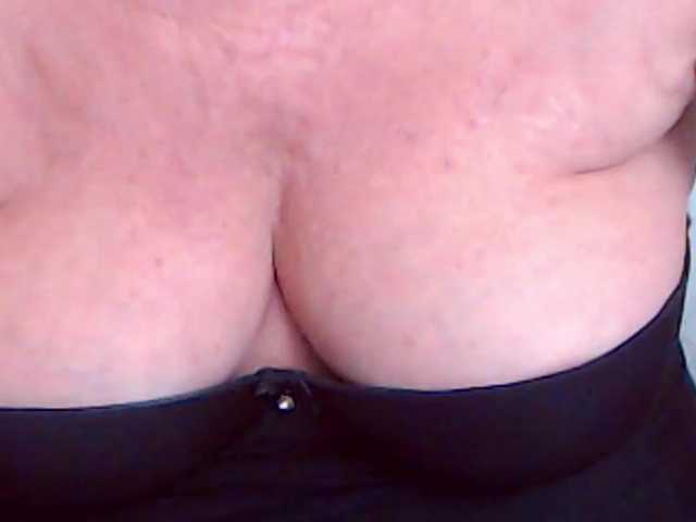 Трансляцияның скриншоттары AlanaRichards