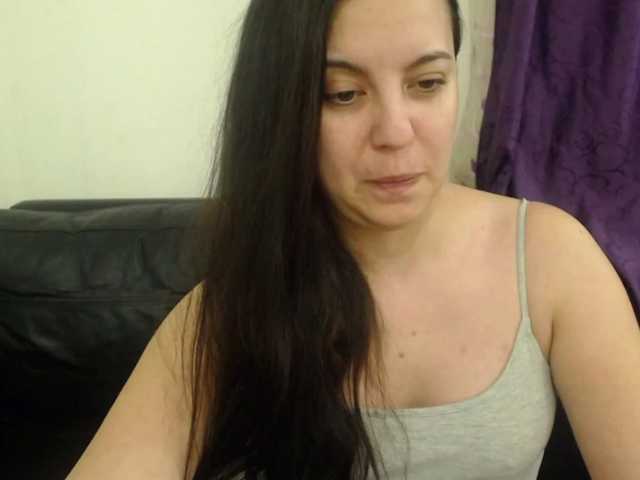 Трансляцияның скриншоттары AleeCherry