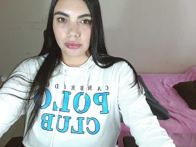 Трансляцияның скриншоттары AliceRoss