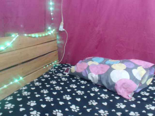 Трансляцияның скриншоттары AlisonBeaker2