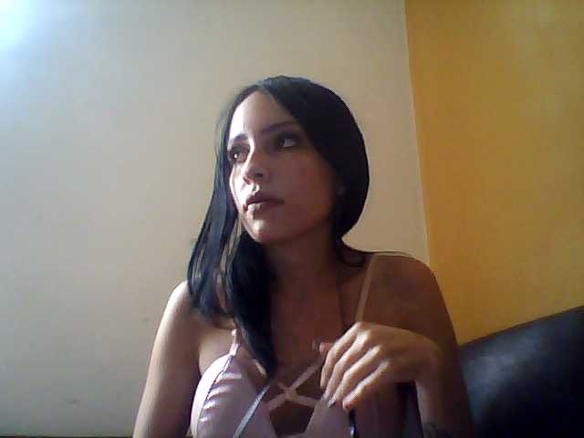 Трансляцияның скриншоттары AlisonBeaker2