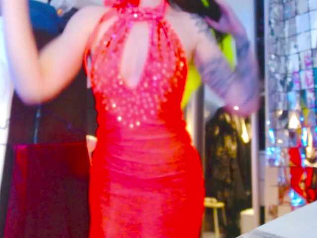 Трансляцияның скриншоттары Amyfox