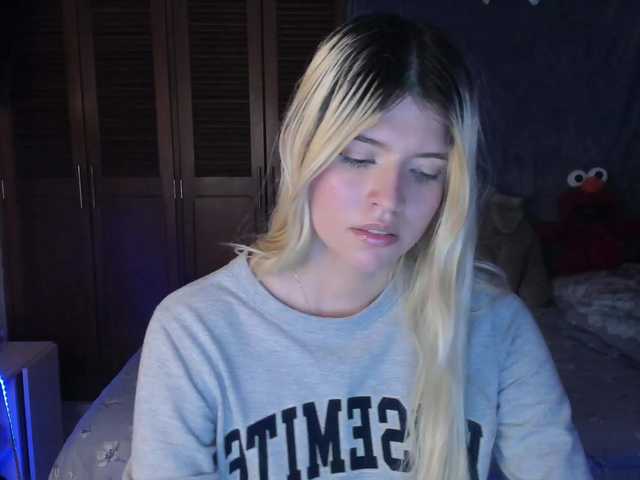 Трансляцияның скриншоттары AmyWright