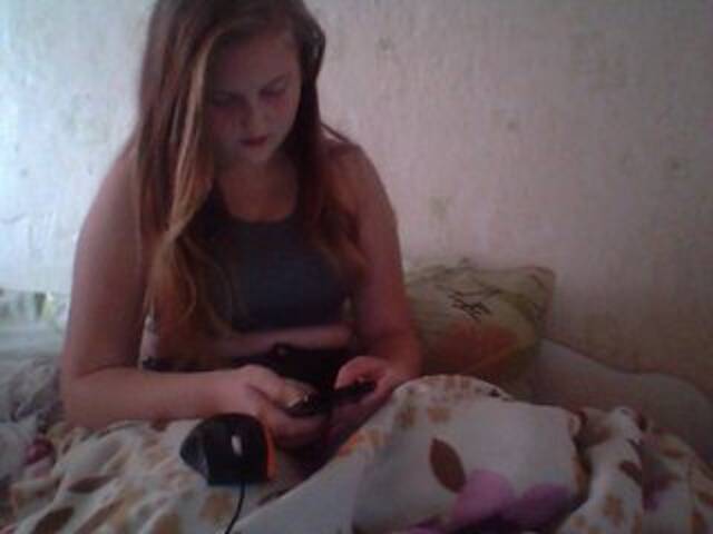 Трансляцияның скриншоттары AnabelWhite