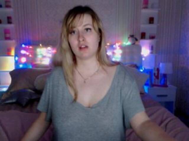 Трансляцияның скриншоттары AnimeLizz