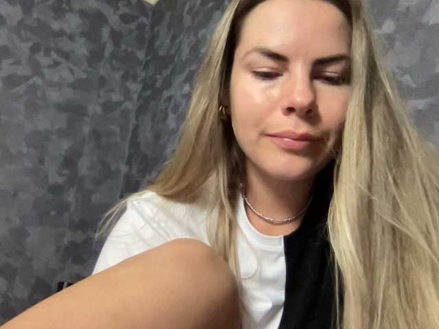 Трансляцияның скриншоттары Anna-Conda