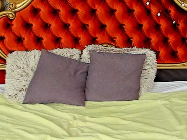 Трансляцияның скриншоттары Anna-Milf