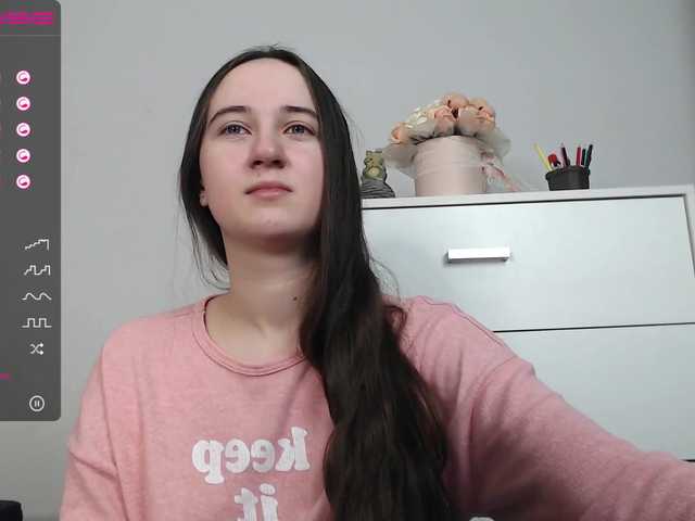 Трансляцияның скриншоттары AnnabelleBufo