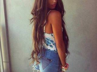 Эротикалық бейне чат AnnieJerome