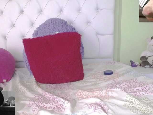 Трансляцияның скриншоттары Anyelablack