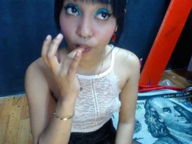 Трансляцияның скриншоттары aodanis