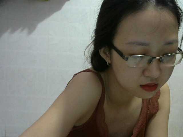 Трансляцияның скриншоттары AsianCandy