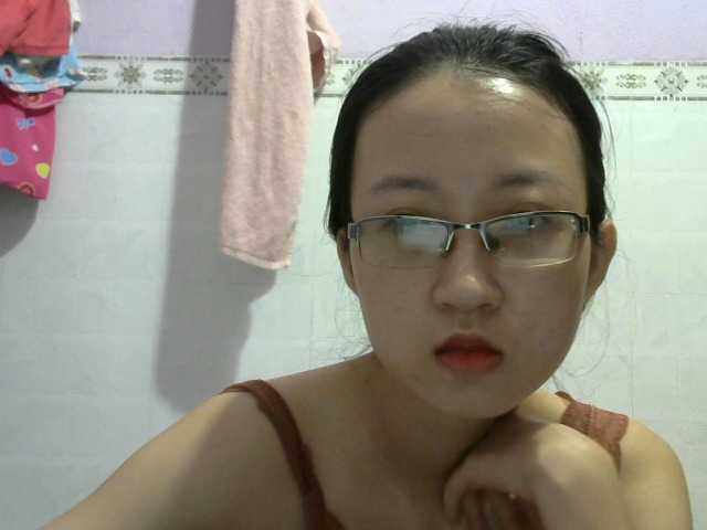 Трансляцияның скриншоттары AsianCandy