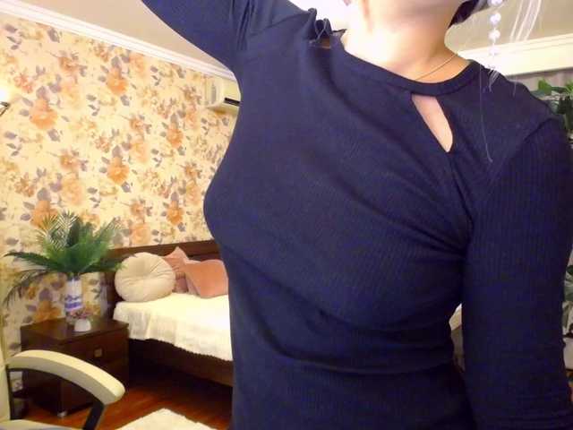 Трансляцияның скриншоттары ExcessOfFeel