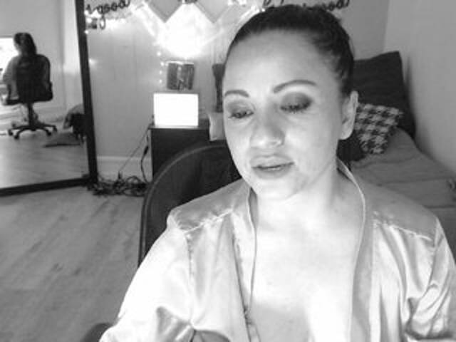 Трансляцияның скриншоттары assbroken4u