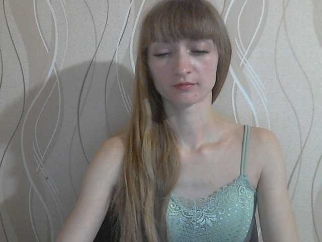 Трансляцияның скриншоттары AsyaBlond