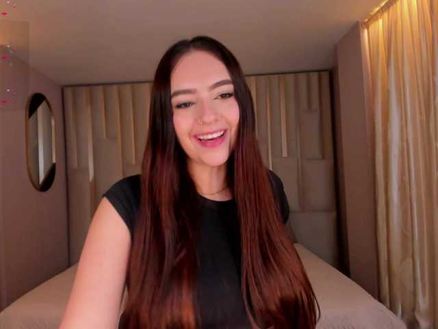 Трансляцияның скриншоттары BellaRose