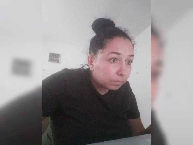 Трансляцияның скриншоттары BetyLicious89