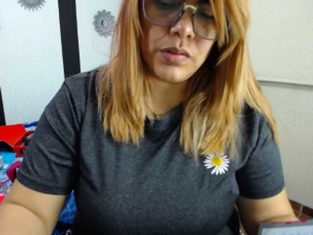 Трансляцияның скриншоттары bizarre-slave