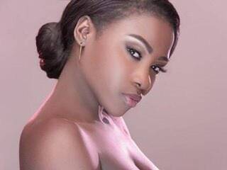 Эротикалық бейне чат Blackdoll1