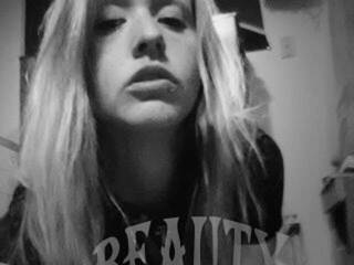 Эротикалық бейне чат bleezybae