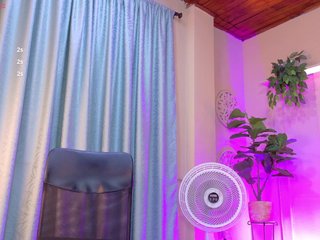 Эротикалық бейне чат chloe-rosse