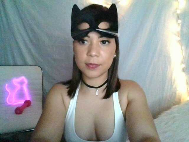 Трансляцияның скриншоттары SergeantKitty