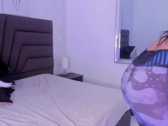 Трансляцияның скриншоттары SofiPerez