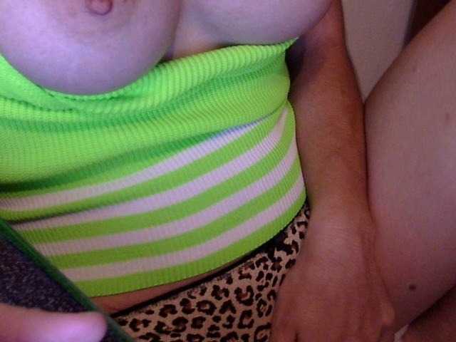 Трансляцияның скриншоттары Briannaaa