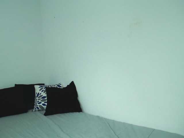 Трансляцияның скриншоттары Brigitte-Stev