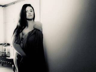 Эротикалық бейне чат BustyLeyla