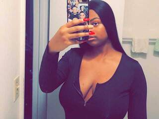 Эротикалық бейне чат bustyqueend