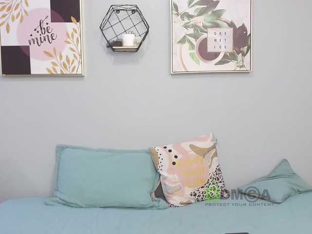 Трансляцияның скриншоттары Candy-p