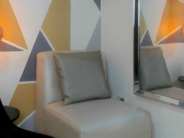 Трансляцияның скриншоттары CaseyRosse