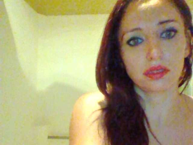 Трансляцияның скриншоттары MagicKPussy