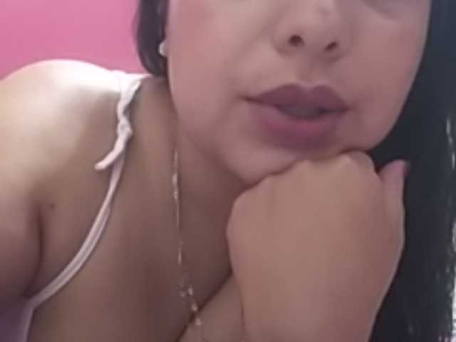 Трансляцияның скриншоттары Celeste-Leon