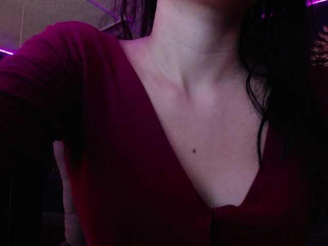 Трансляцияның скриншоттары Cheerryll