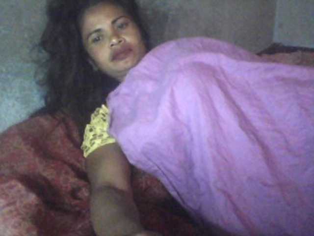 Трансляцияның скриншоттары cheri-coco