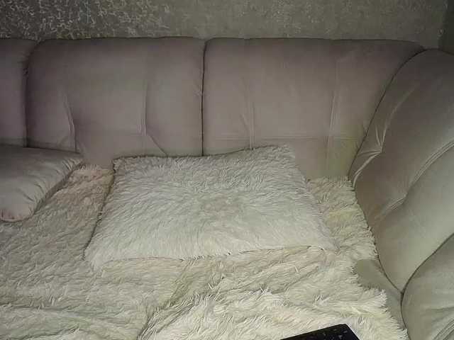 Трансляцияның скриншоттары CherryLi