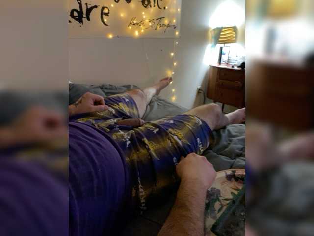 Трансляцияның скриншоттары cloudscouple