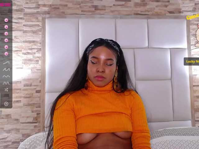 Трансляцияның скриншоттары CoraimaHicks