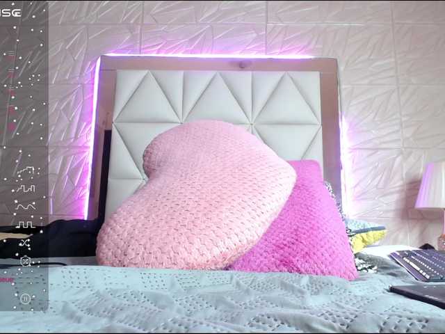 Трансляцияның скриншоттары cosmicwitch