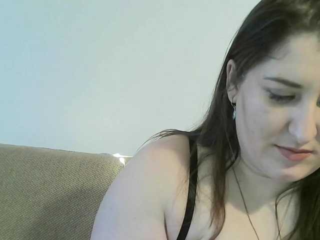 Трансляцияның скриншоттары Crisanit